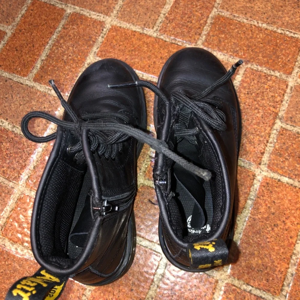 Dr Martens Unisex Kids Softy T Boots Size 2